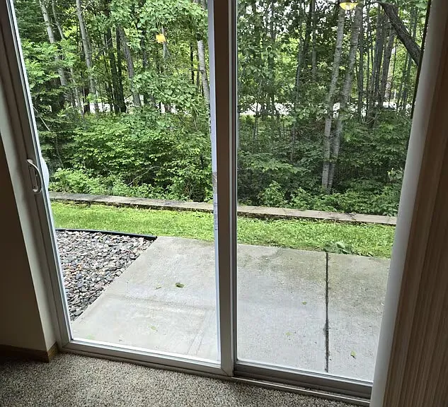 Lakewood Heights Apartments — Photo 12