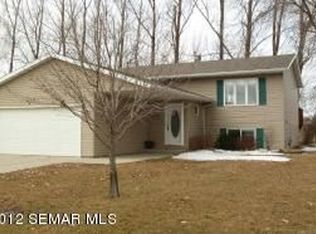 1911 2nd Ave NE, Stewartville, MN 55976