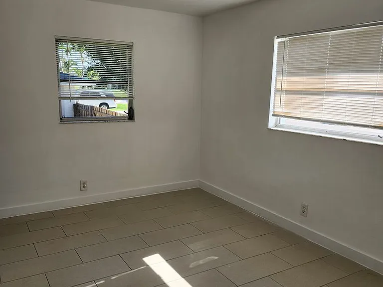 2921 Vasco St #B — Photo 9