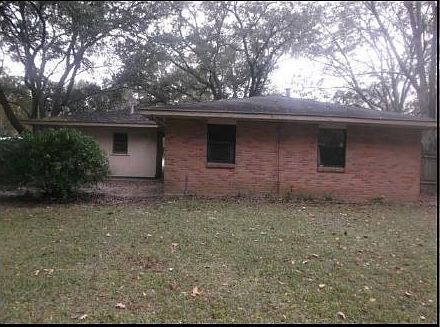 2nd image of 3264 Oakcrest Dr