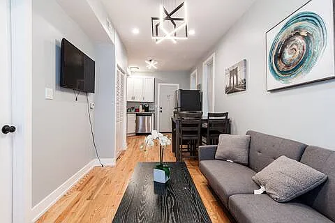 Building Photo - 1624 W Beach Ave #BF