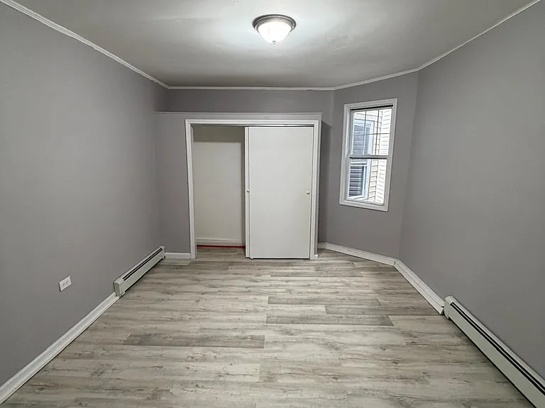 320 Magnolia Ave #2R — Photo 4
