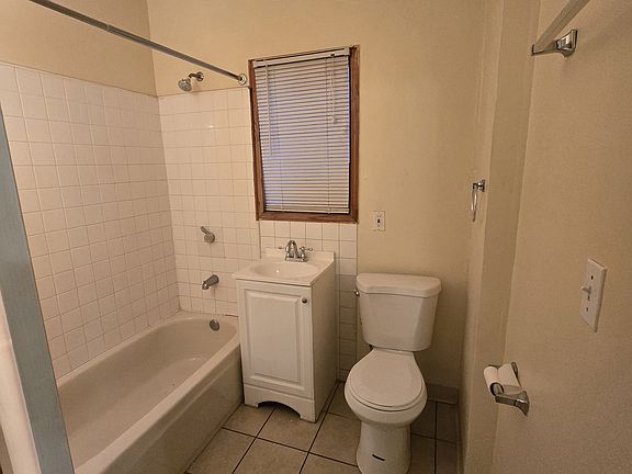 5th image of 6122 1/2 Stafford Ave