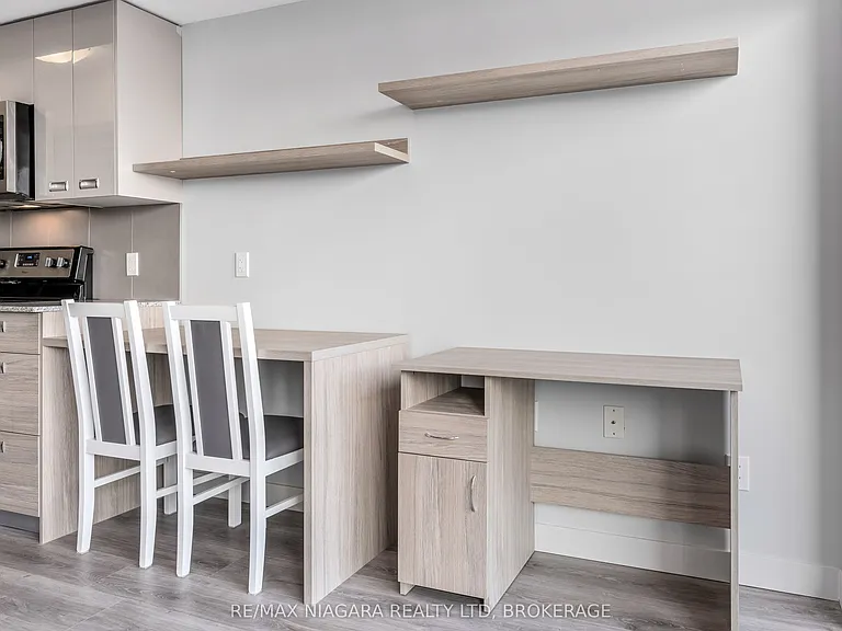 308 Lester St #401 — Photo 14