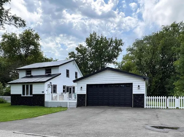 4209 Central Boulevard, Delavan, WI 53115