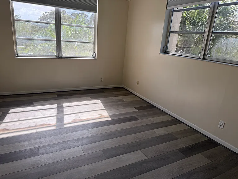 3150 W Rolling Hills Cir #301 — Photo 4