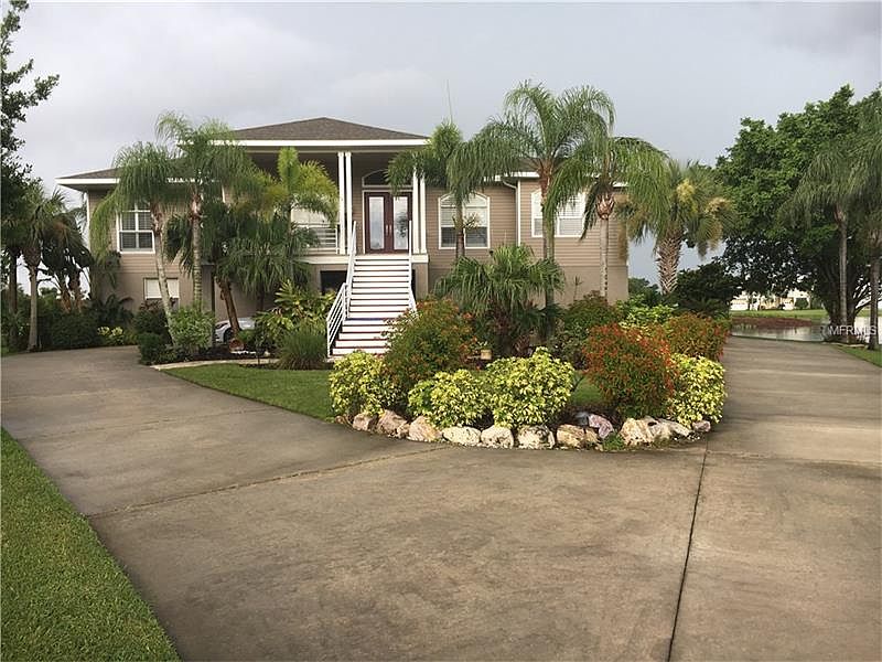 1st image of 2105 Pelican Ct