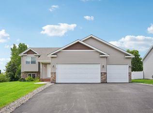 2400 River Bend Trl, Mayer, MN 55360