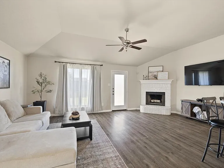 1410 Teal Way — Photo 17