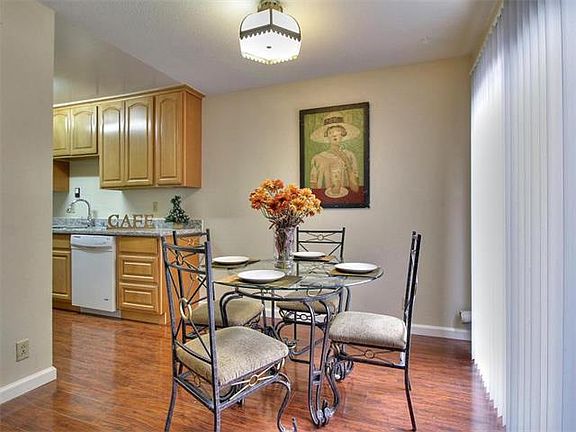 5th image of 310 San Petra Ct APT 3