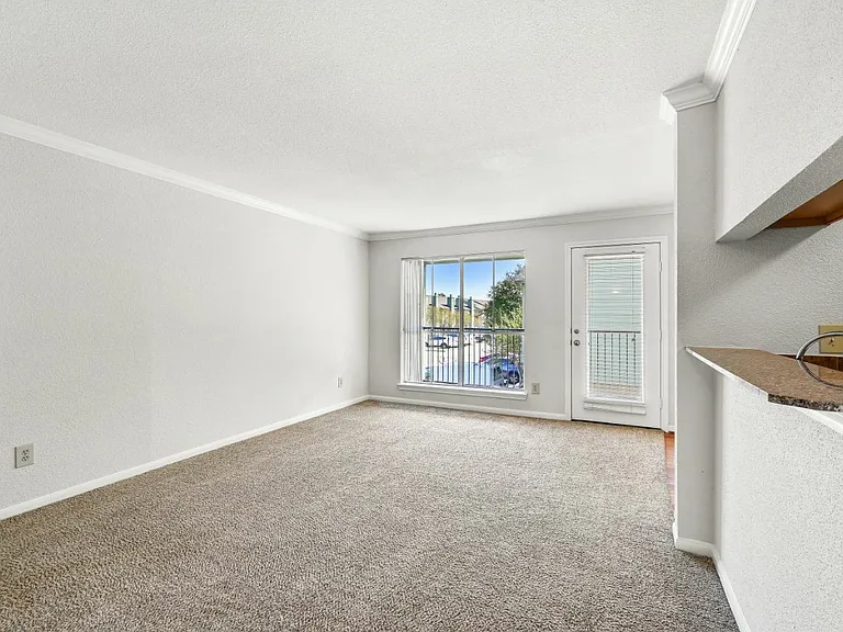 Reserve at Westwood — Photo 14