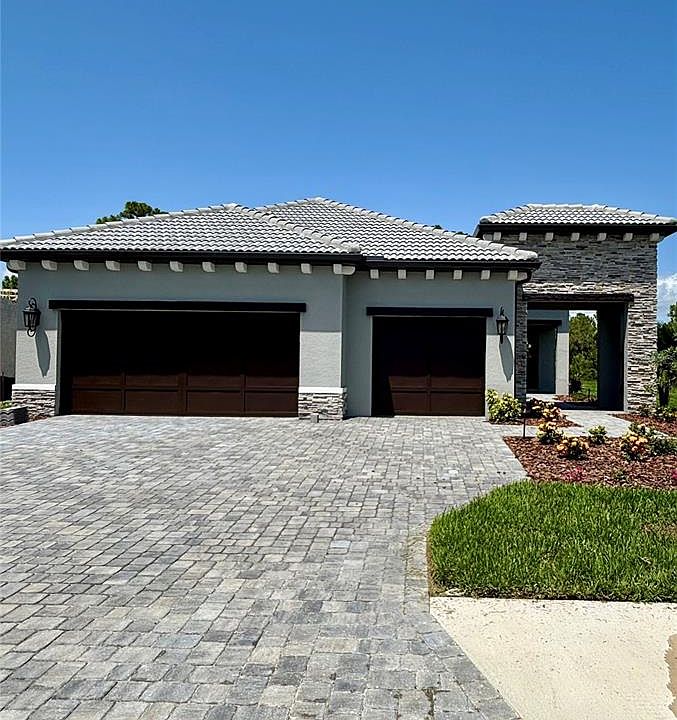 1st image of 344 Corelli Dr