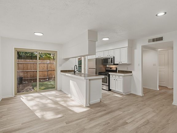 5th image of 8437 Heights Rd NE #8A