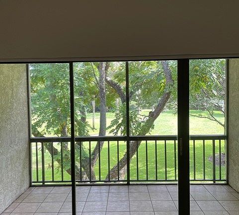 3rd image of 3238 S Semoran Blvd Unit 1-22
