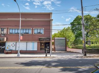 72-52 Metropolitan Ave #2B, Middle Village, NY 11379