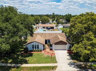 7606 Lakeside Woodlands Dr, Hudson, FL 34667