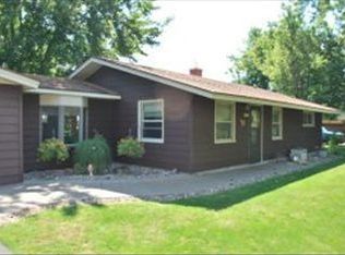 N5880 Lakeview Ct E, Onalaska, WI 54650