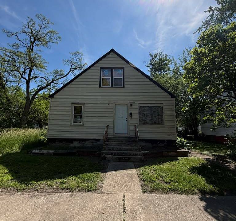 1st image of 15641 Paulina St