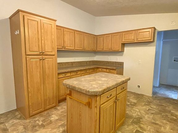 4th image of 230 Oak Leaf Ln