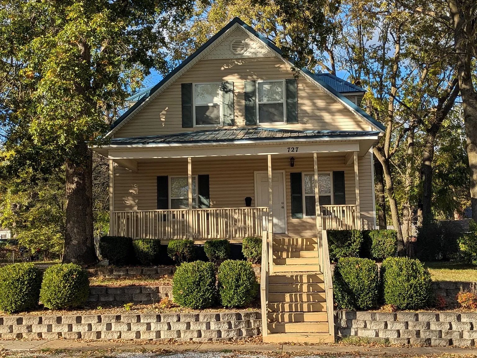 3 bed, 1576 sqft, $2,000 — Photo 2