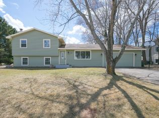 100 Hedman Ln, Monticello, MN 55362
