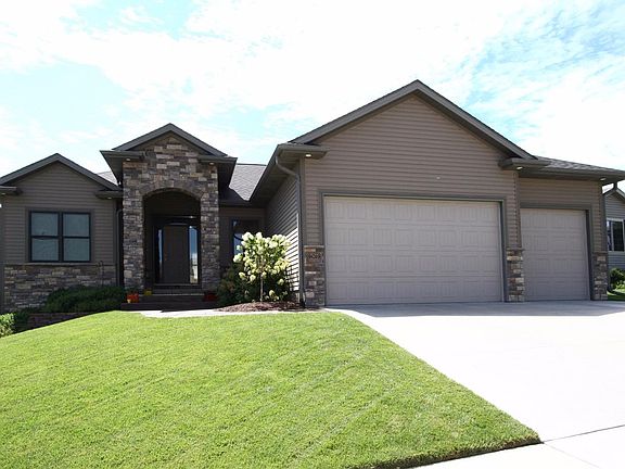 3rd image of 9019 S 72nd St
