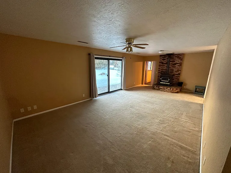 10990 N Rodeo Dr — Photo 15
