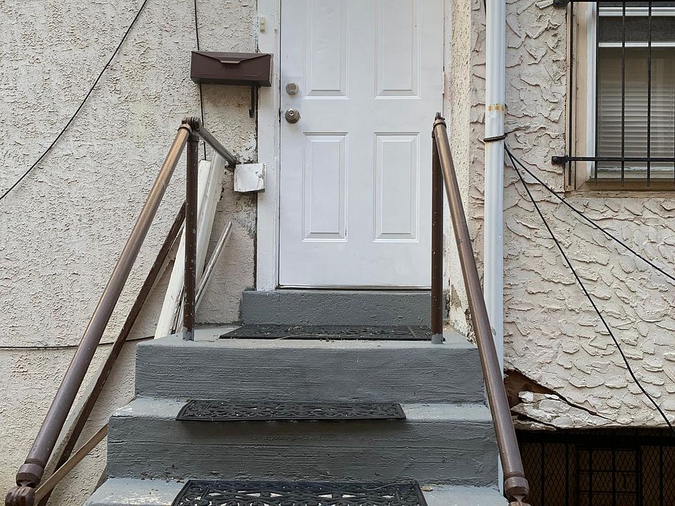 Main Entrance to Second Floor