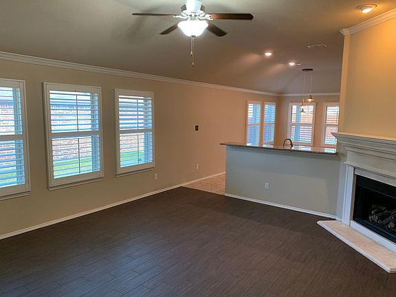3rd image of 1340 Foxglove Ln