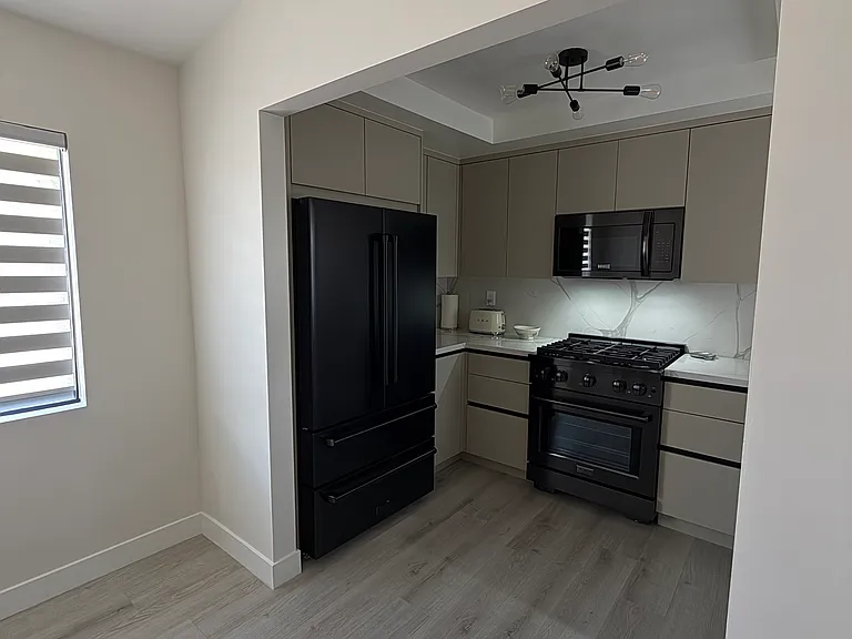 8601 Sunland Blvd #67 — Photo 17