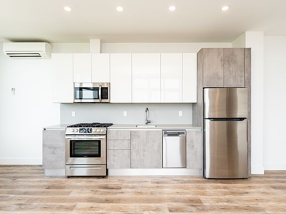 5th image of 1780 Sheepshead Bay Rd #Penthouse 6