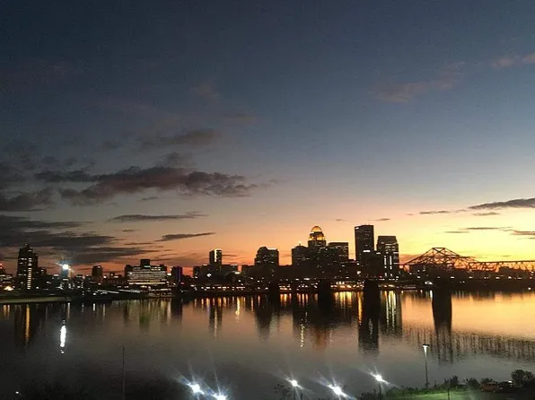 1 Riverpointe Plz APT 418, Jeffersonville, IN 47130