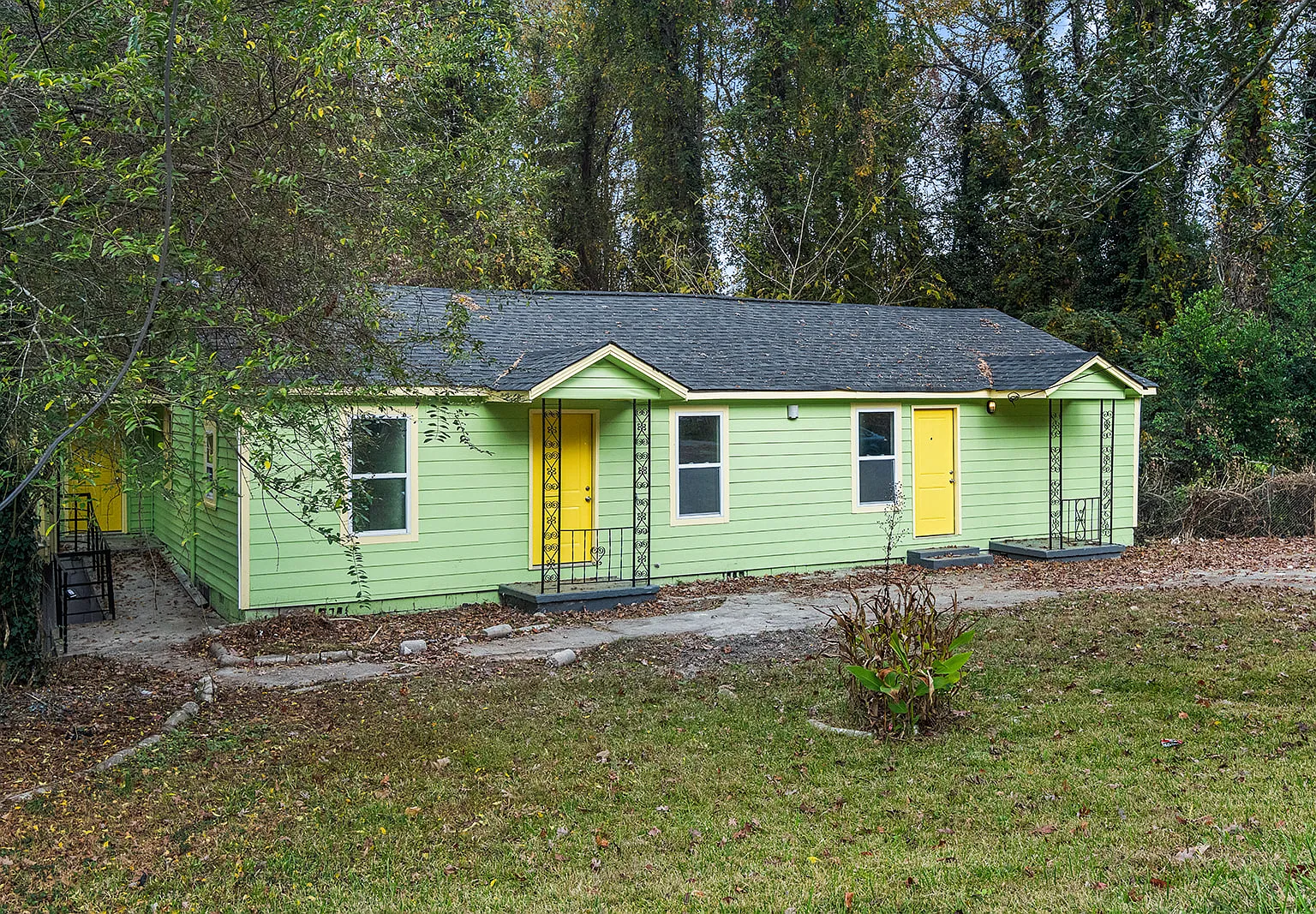 2229 Tiger Flowers Dr NW — Photo 2
