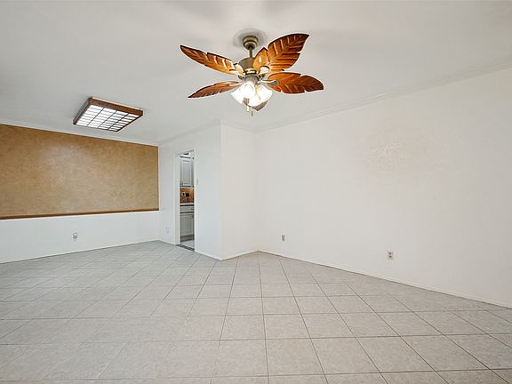 4th image of 5068 Avery Ln