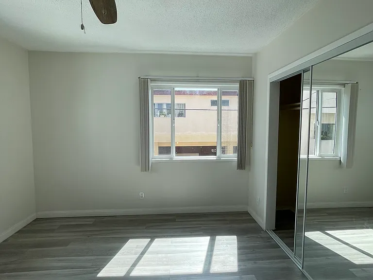1417 Armacost Ave #18 — Photo 4