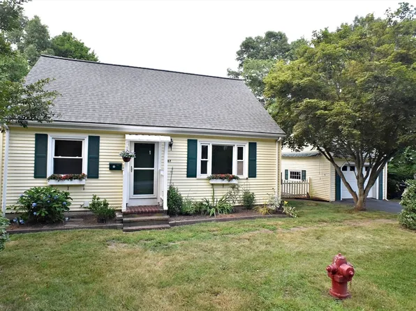 107 Freeman Street Ext, Haverhill, MA 01832