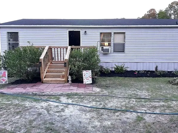 282 Auction Rd, Waynesville, GA 31566