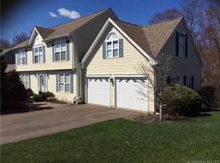 7 Bridle Path Ln, Vernon, CT 06066