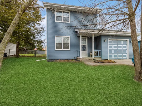 303 11th St SE, Bondurant, IA 50035