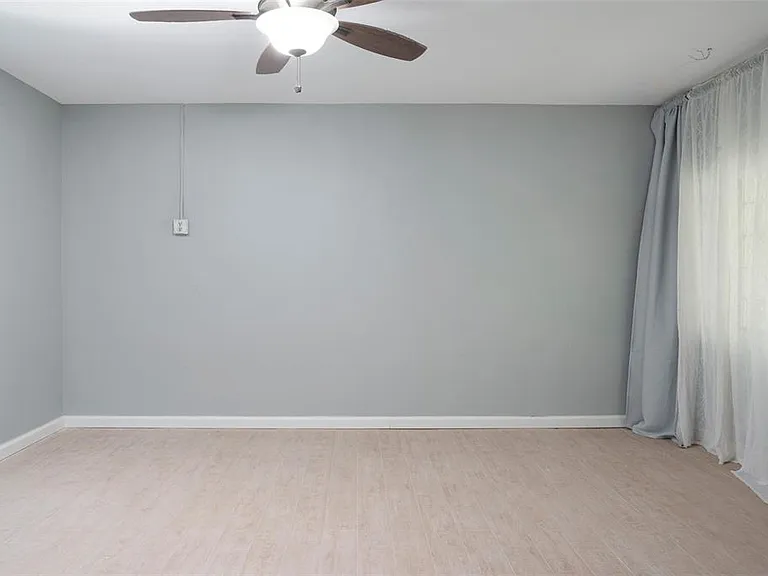 2710 Hibiscus Dr W — Photo 39