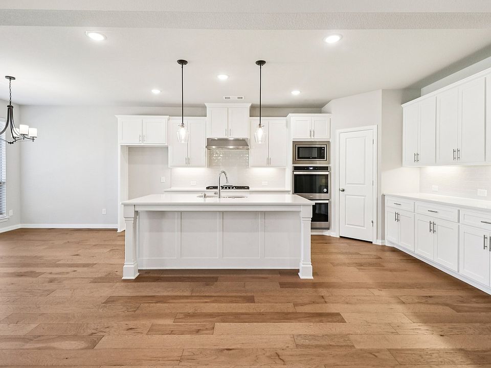 1st image of 1708 Daisy Corner Dr