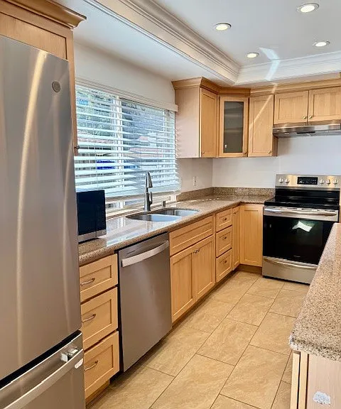 1745 Countrywood Ct — Photo 1