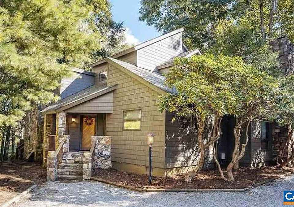 1st image of 220 Laurel Springs Dr