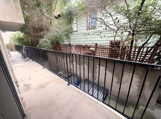 1221 E Venice Blvd #3, Venice, CA 90291