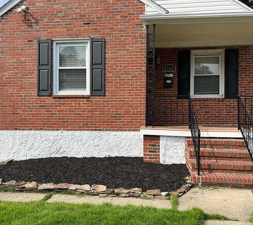 1st image of 2704 Garnet Rd