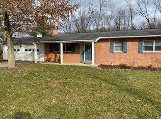 132 Godfrey Ln, Hollidaysburg, PA 16648