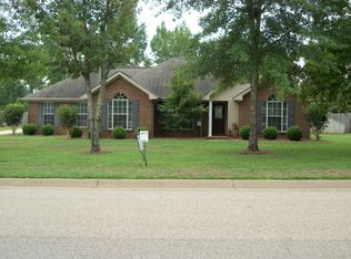 409 S Oak Ridge Dr, Enterprise, AL 36330