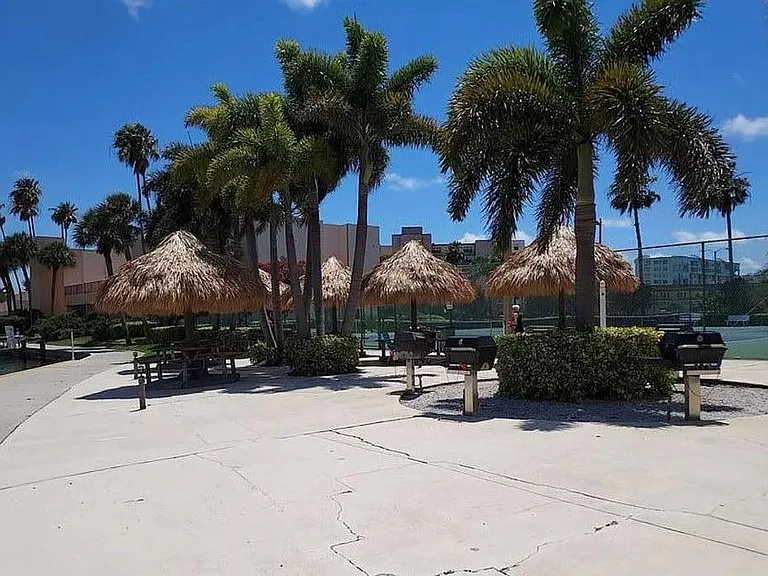 7540 Bay Island Dr S #156 — Photo 31