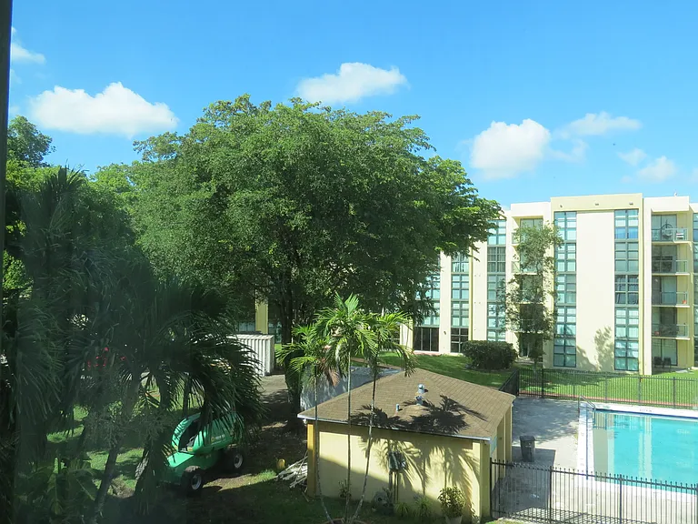 11750 SW 18th St #312-1 — Photo 24