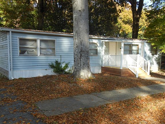 Full view of front exterior.